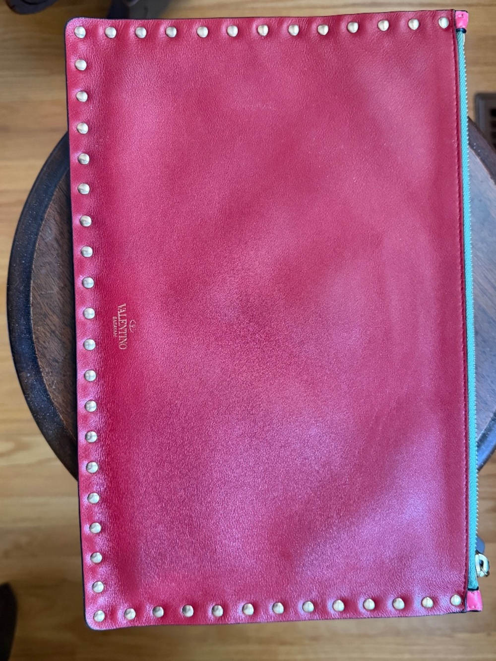 Valentino Garavani Red Rockstud Clutch ❤️ - Picture 11 of 15